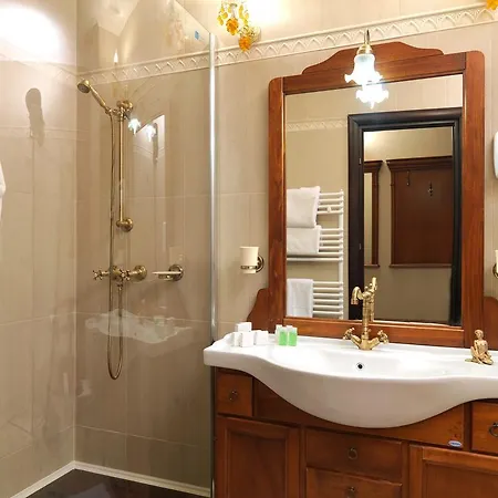 Guest house La Favorita Boutique 4*