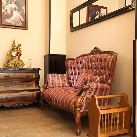 La Favorita Boutique